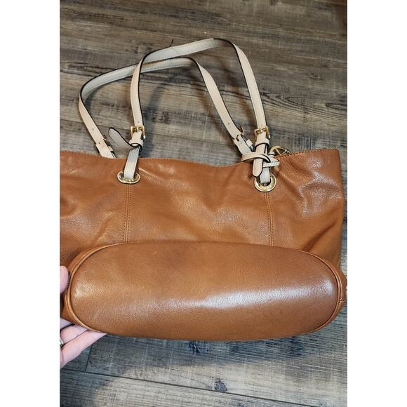 Michael Kors Brown Soft Leather Purse 1 Spot Inside And Strap Worn See Pics. Y - Picture 2 of 9